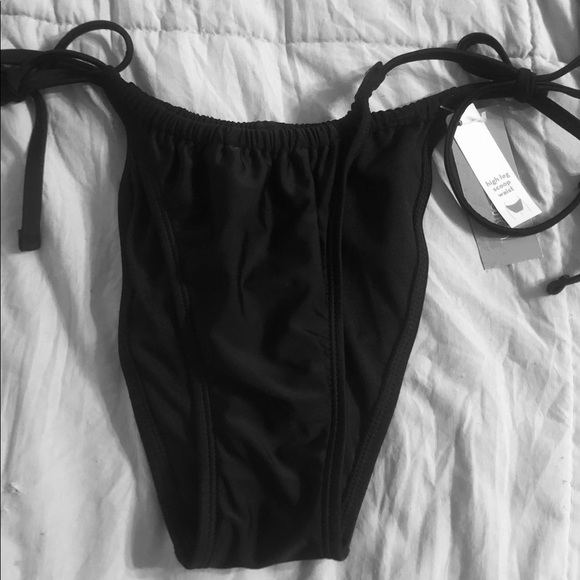 Bikini Bundle - Picture 5 of 8